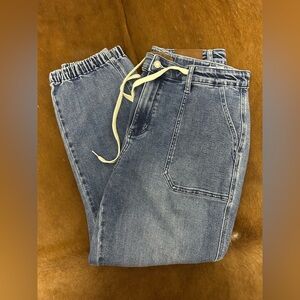 Judy Blue jogger store Jeans with Drawstring 15/32